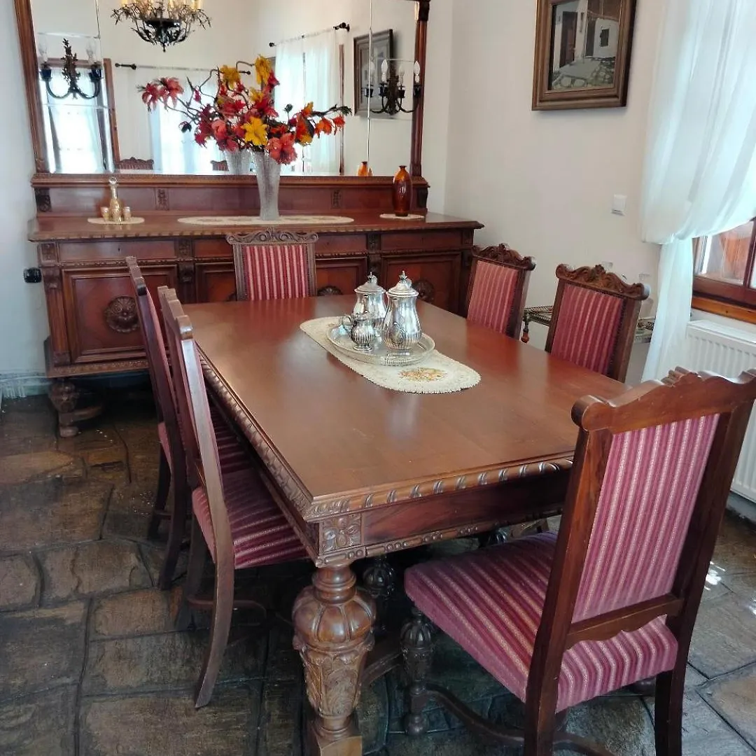Villa Olga & Studios Μόλα Καλύβα