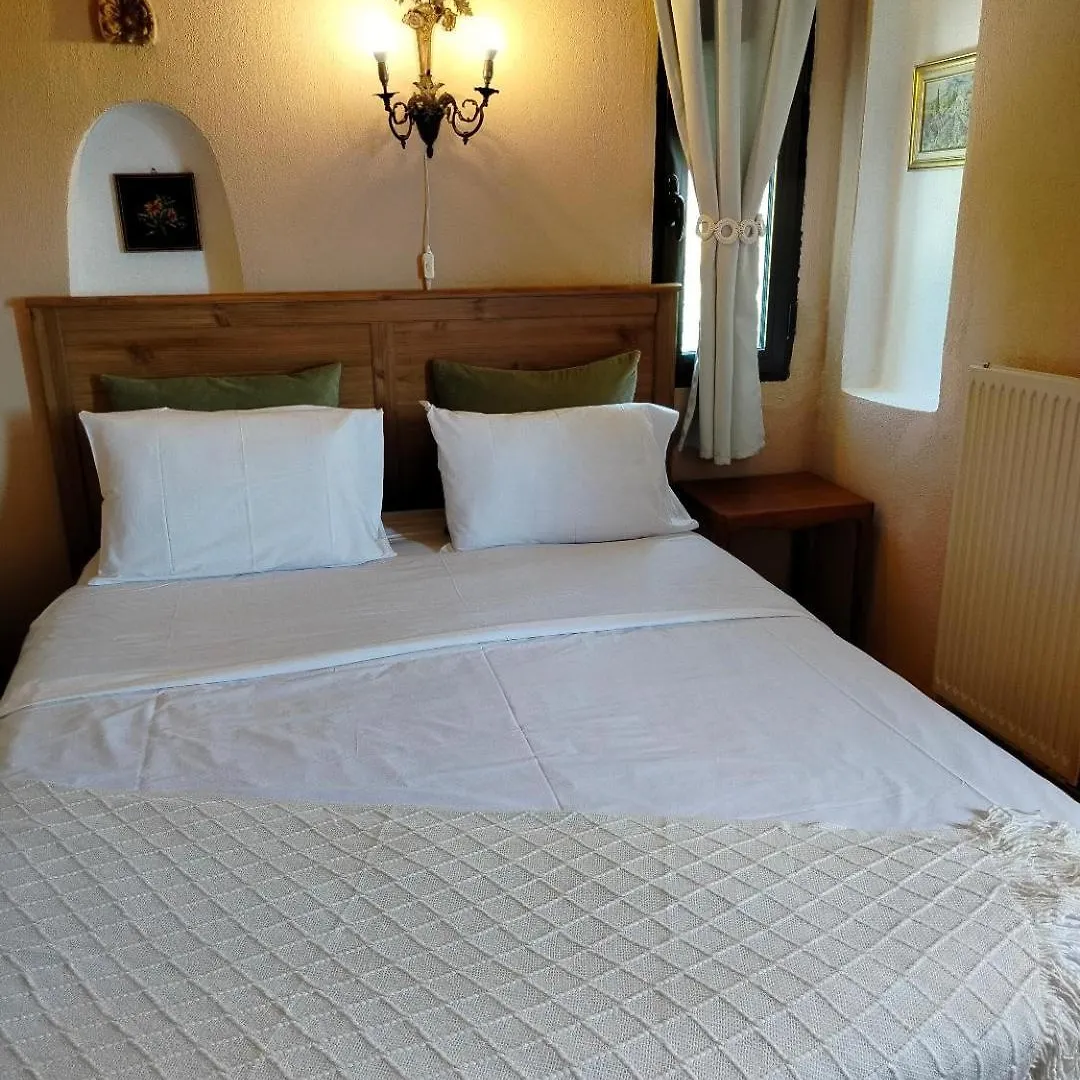 Villa Olga & Studios Μόλα Καλύβα 0*,